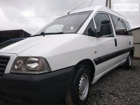 Фиат Скудо пасс. 2005 года Fiat Scudo пасс. 2005 года