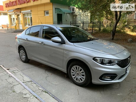 Fiat Tipo 2017 года