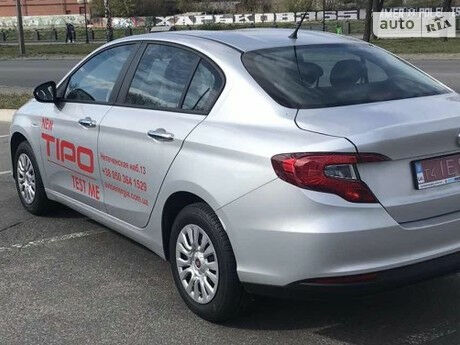 Fiat Tipo 2019 року