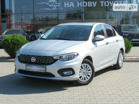 Fiat Tipo 2017 года