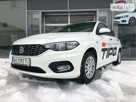 Fiat Tipo 2017 года