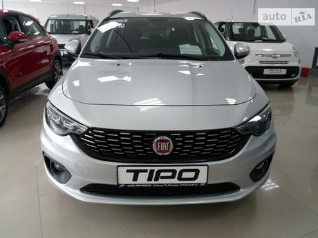 Фиат Типо 2017 года Fiat Tipo 2017 года