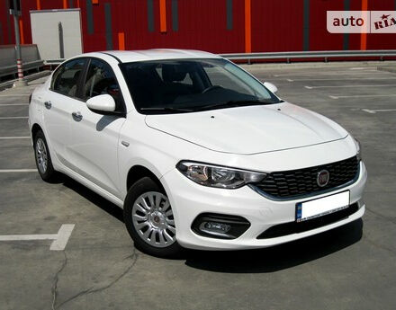 Fiat Tipo 2017 года