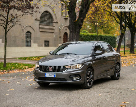 Fiat Tipo 1990 года