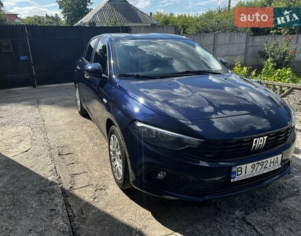 Fiat Tipo 2021 року