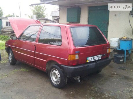 Фиат Уно 1988 года Fiat Uno 1988 года