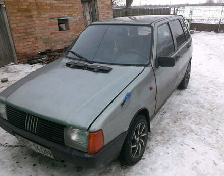 Fiat Uno 1984 року