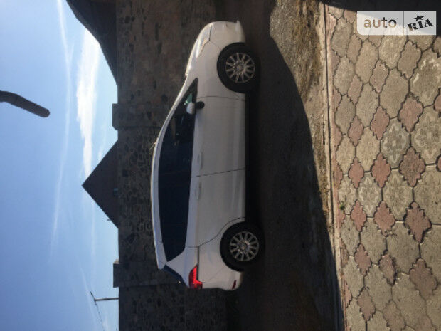 Форд Б-Макс 2014 года Ford B-Max 2014 года