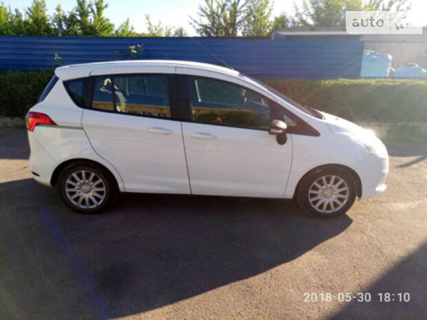 Ford B-Max 2013 року