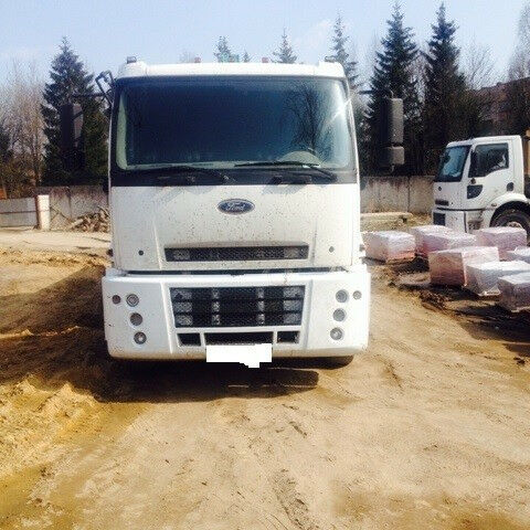 Ford Cargo 2010 года