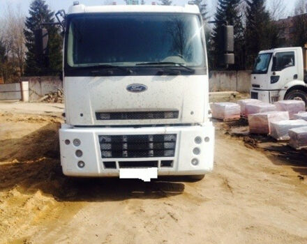 Ford Cargo 2010 года