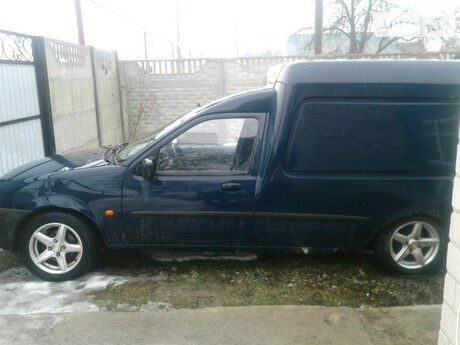 Ford Courier 1996 года