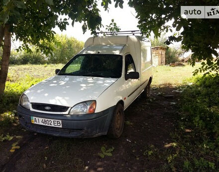 Ford Courier 2001 года