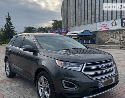 Фото на відгук з оцінкою 5   про авто Ford Edge 2017 року випуску від автора “Катерина” з текстом: Очень удобен в салоне. Все под рукой. Маневренный для своих габаритов. Мягкий. Для межгорода идеа...