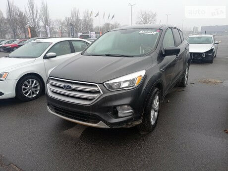 Ford Escape 2016 года