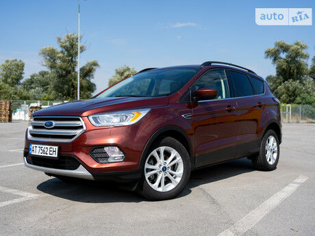 Ford Escape 2018 року