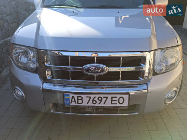 Ford Escape 2011 года