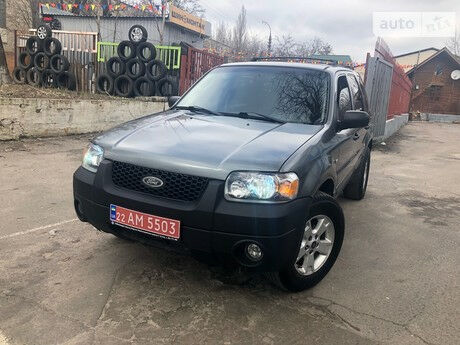 Форд Эскейп 2004 года Ford Escape 2004 года
