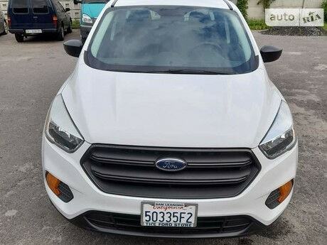 Ford Escape 2017 года