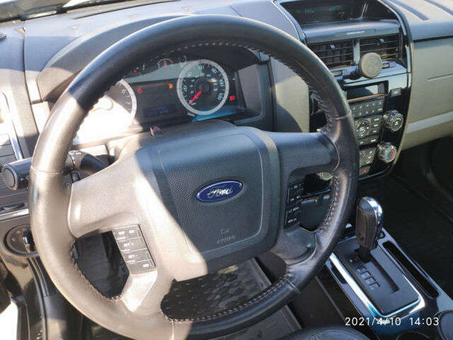 Ford Escape 2012 года