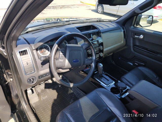 Ford Escape 2012 года