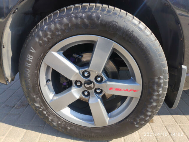 Ford Escape 2012 года