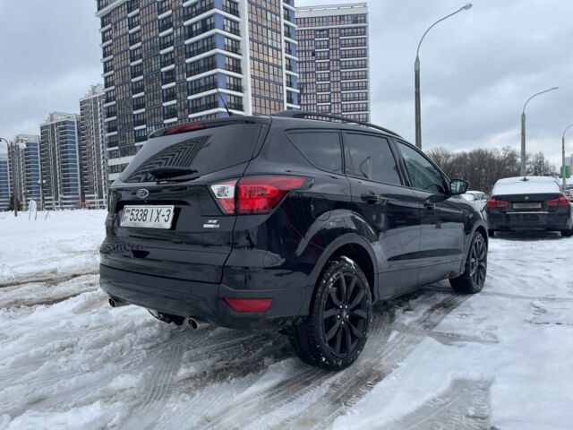 Ford Escape 2019 року