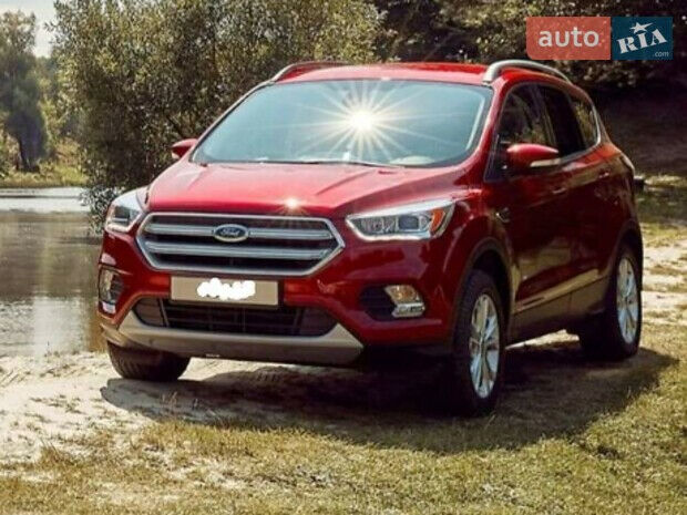 Ford Escape 2018 року