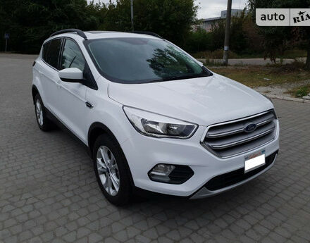 Ford Escape 2017 року