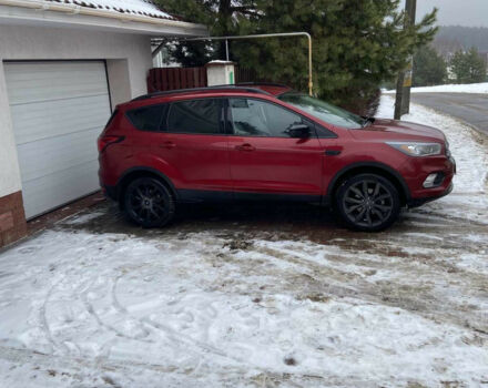 Ford Escape 2018 року - Фото 1 автомобіля