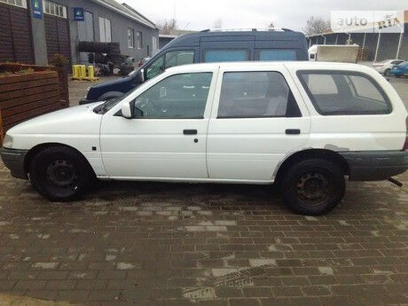 Ford Escort 1992 года