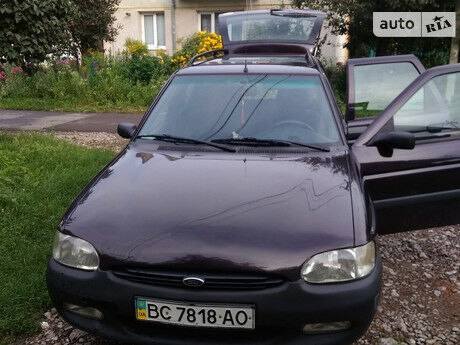 Ford Escort 1996 року