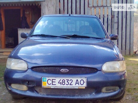 Ford Escort 1998 року