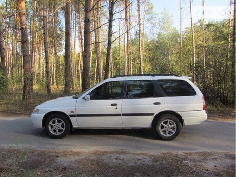 Ford Escort 1998 года