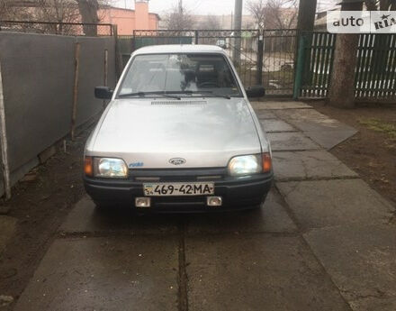 Ford Escort 1989 року