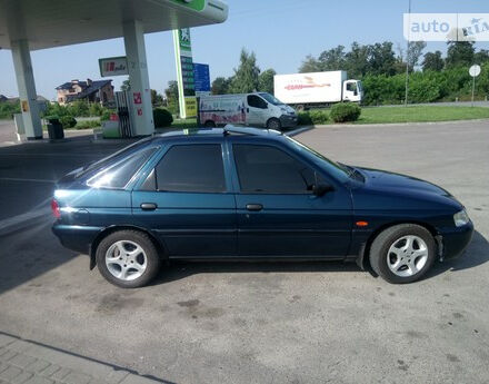 Ford Escort 1995 року