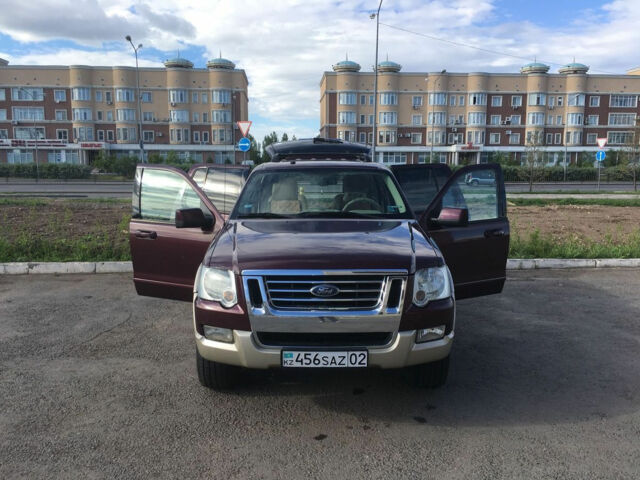 Ford Explorer 2006 года