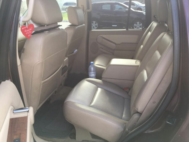 Ford Explorer 2006 года