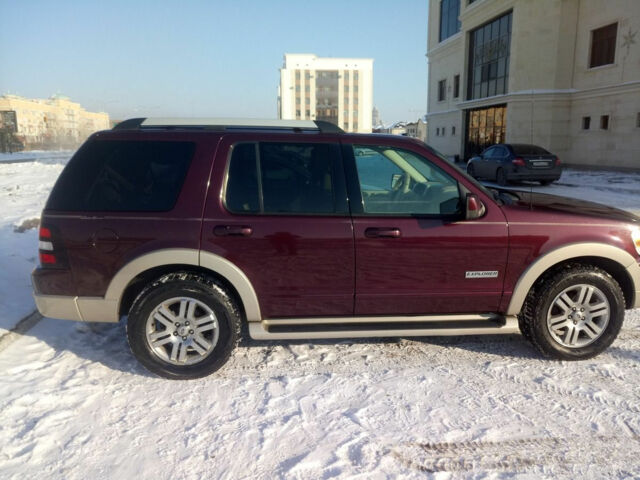 Ford Explorer 2006 года