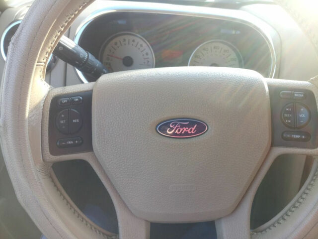 Ford Explorer 2006 года