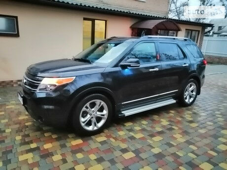 Ford Explorer 2012 года