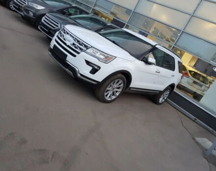 Ford Explorer 2018 року