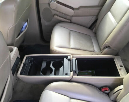 Ford Explorer 2006 года - Фото 20 авто