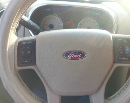 Ford Explorer 2006 года - Фото 8 авто