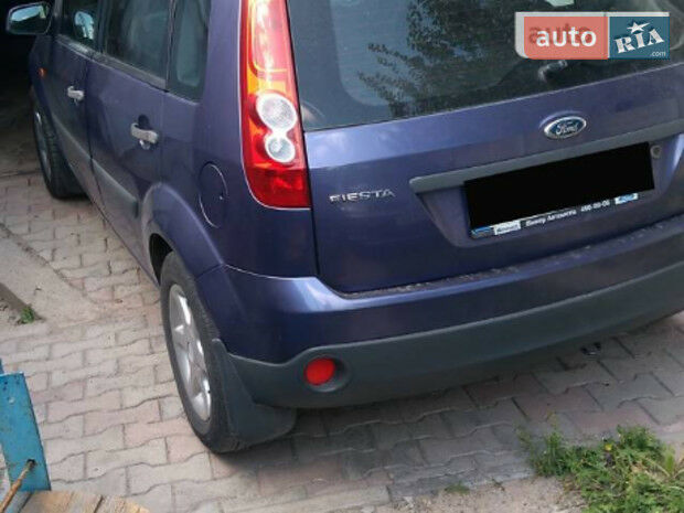 Ford Fiesta 2007 года