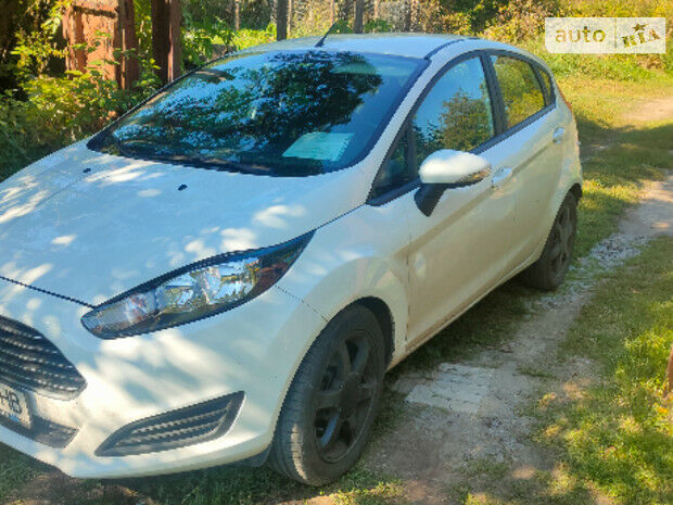 Ford Fiesta 2015 року