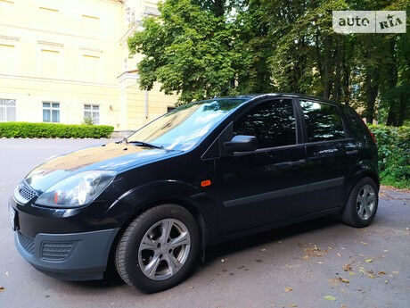 Форд Фиеста 2006 року Ford Fiesta 2006 року