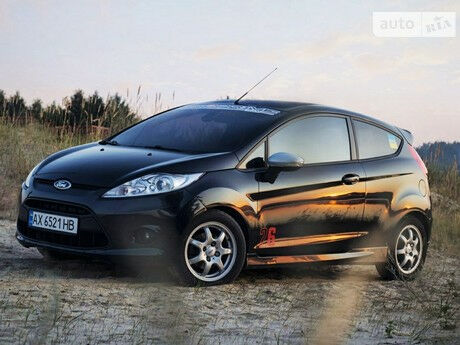 Ford Fiesta 2010 року