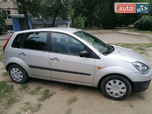 Ford Fiesta 2007 года