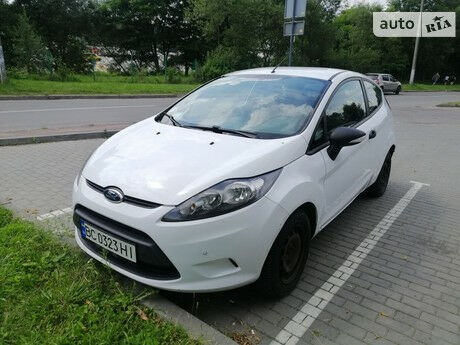 Ford Fiesta 2010 року